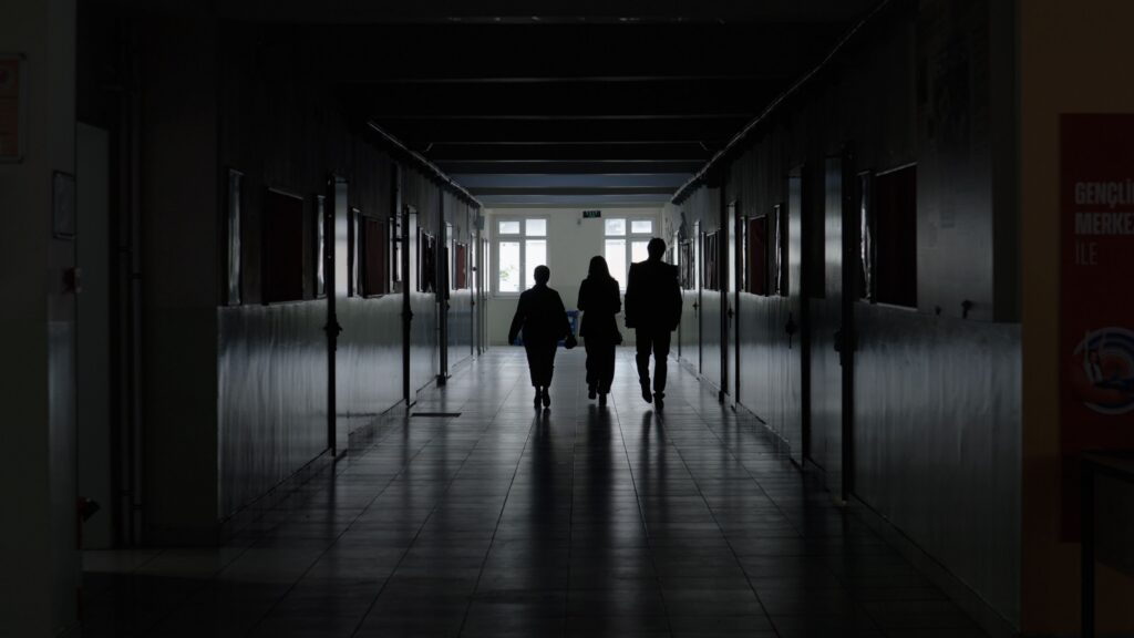 Corridor of connected doors, one device as the route into everything else